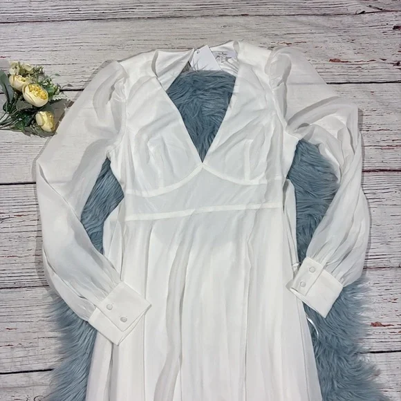 NWT Lulus Talk About Divine White Long Sleeve Backless Maxi Dress - Picture 6 of 11